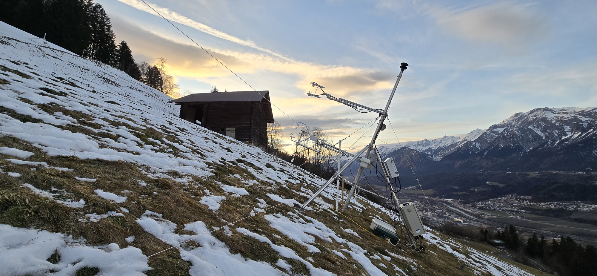 Slope-wind experiment in the IVTA